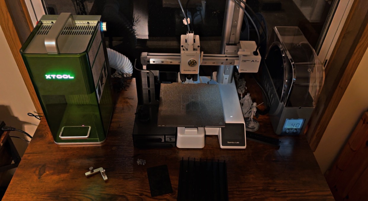 Deus Vult Engraving workshop - xTool F1 laser engraver